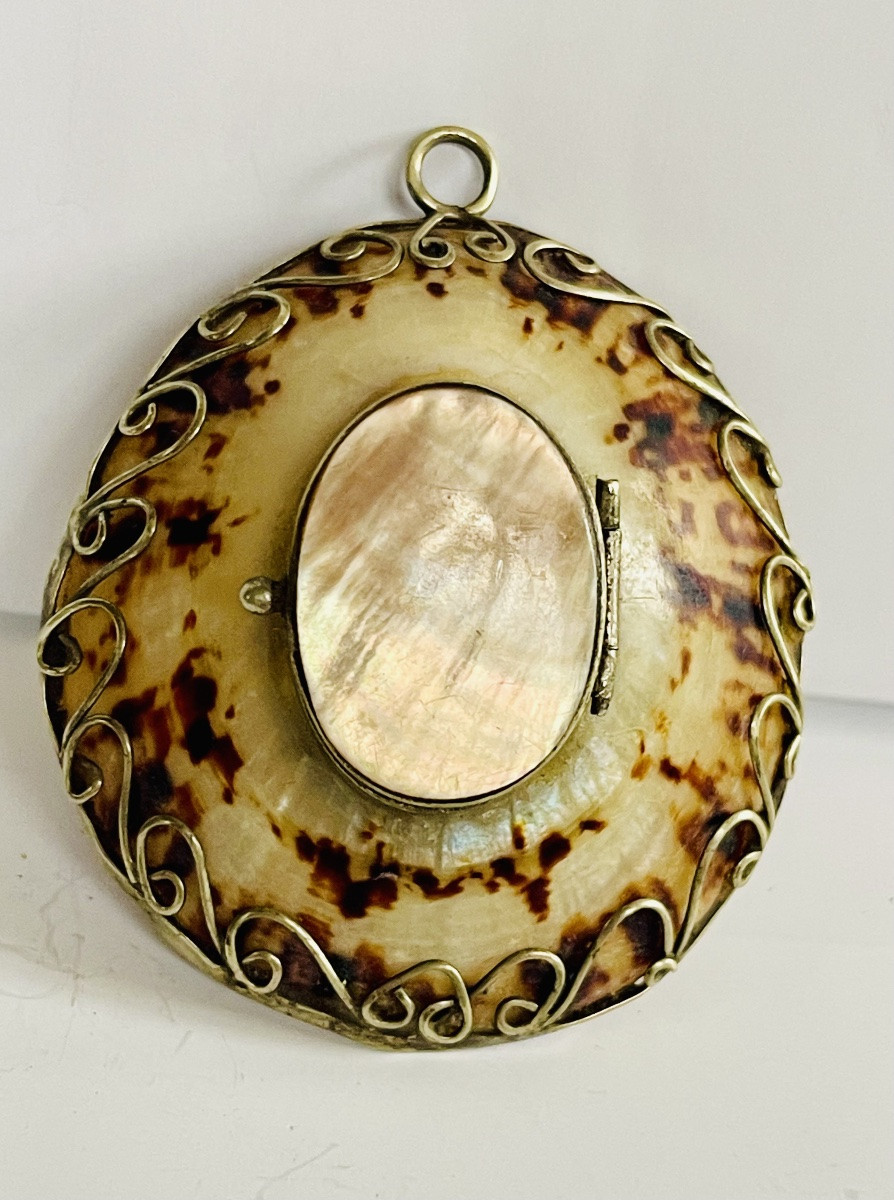 Snuffbox -photo-1